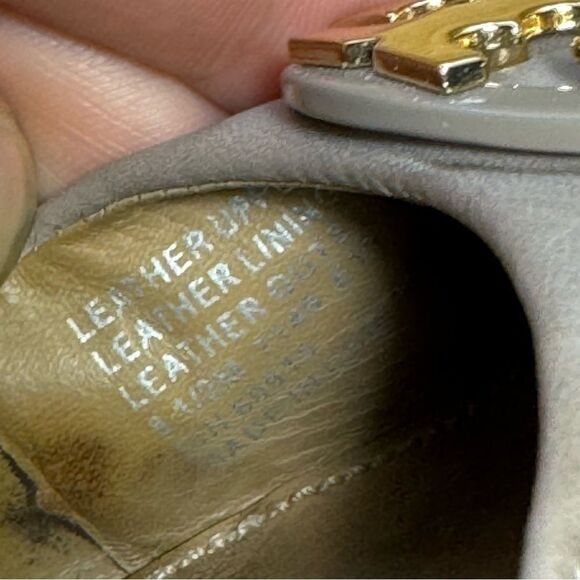 Tory Burch Claire 65mm Calf Leather Closed Toe Wedge Heel Shoes Size 8.5 Beige - Picture 6 of 6